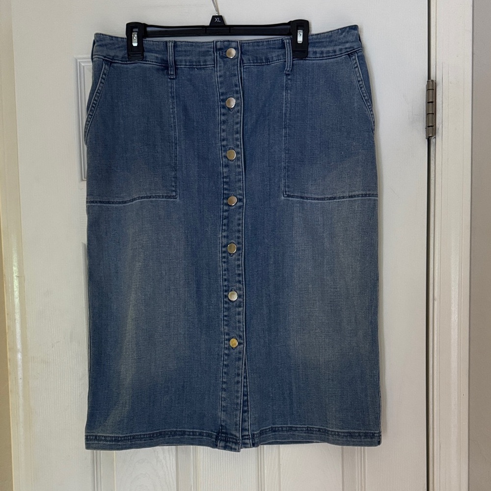 Chico's Blue Button-Down Denim Pencil Skirt